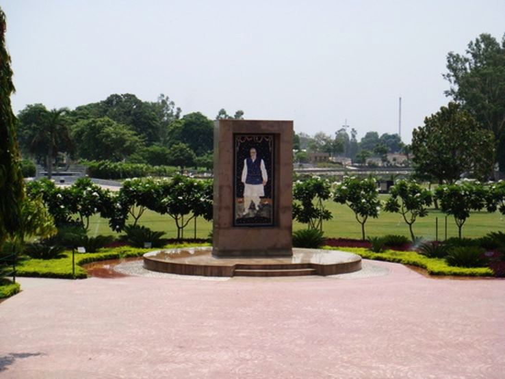 6. O P Jindal memorial park